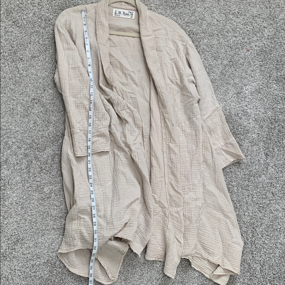 M. Rena Beige Double Gauze Open Front Short Sleeve Cardi - Picture 5 of 7